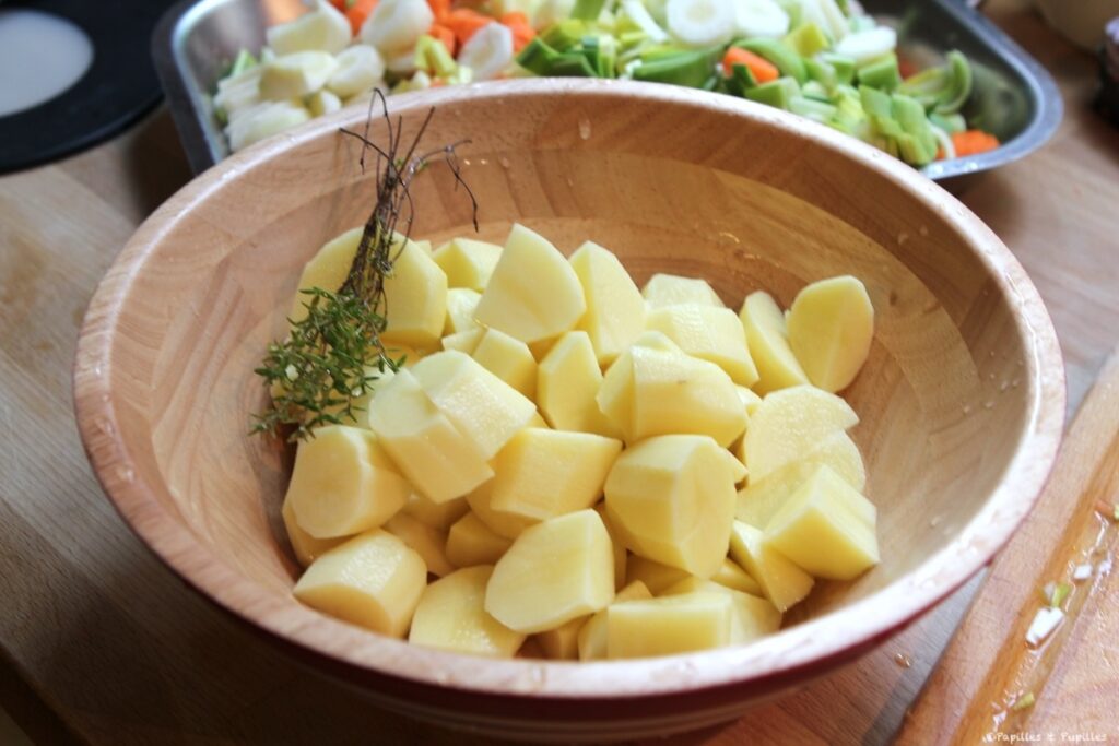 Pommes de terre et thym