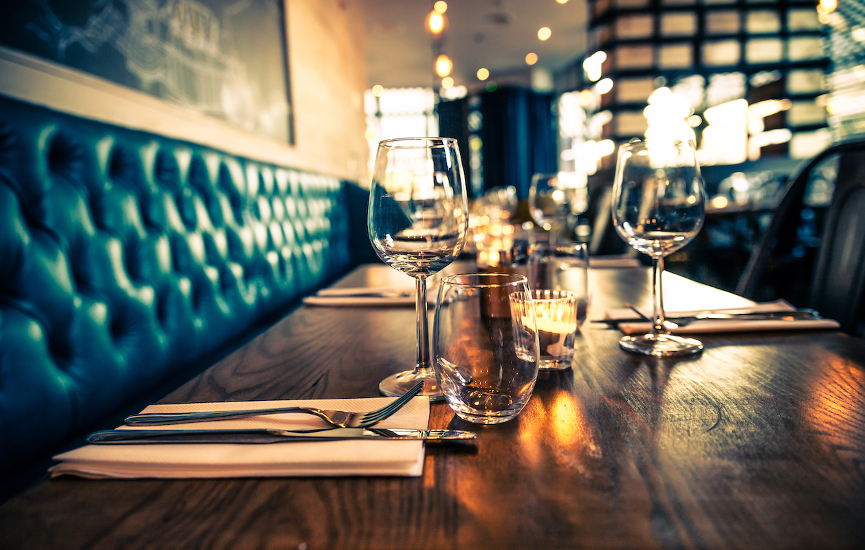 Restaurant ©arturasker shutterstock