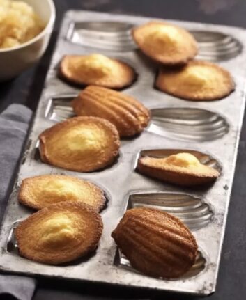 Madeleines à l'ancienne à l'eau de fleurs d'oranger
