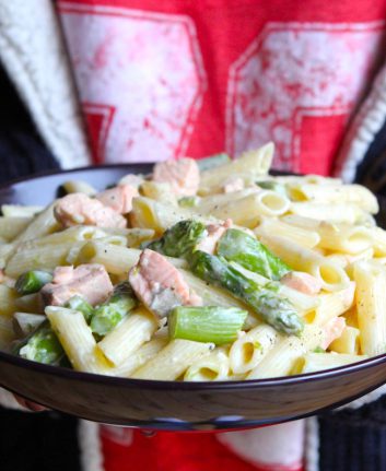 Pâtes au saumon et aux asperges vertes