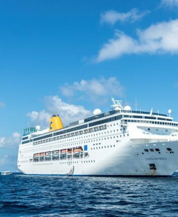 Bateau de croisière Costa
