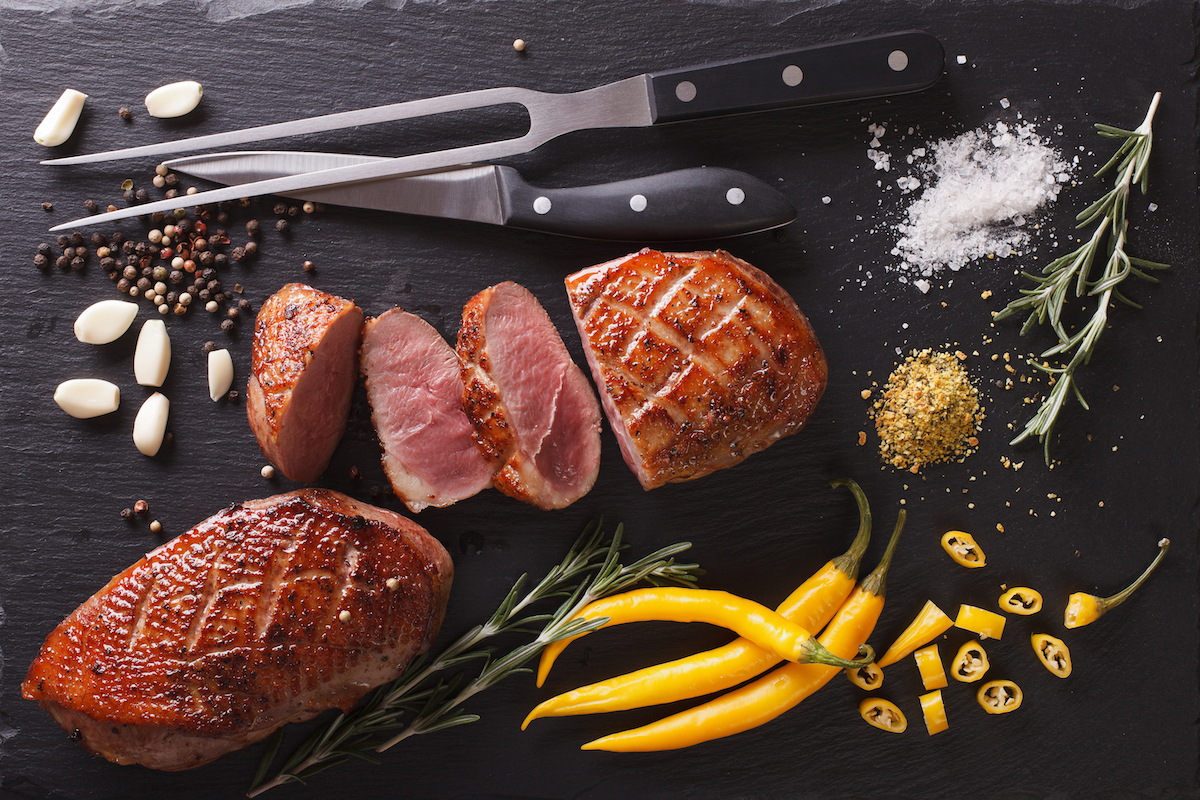 Canard à rôtir © AS Food studio. shutterstock