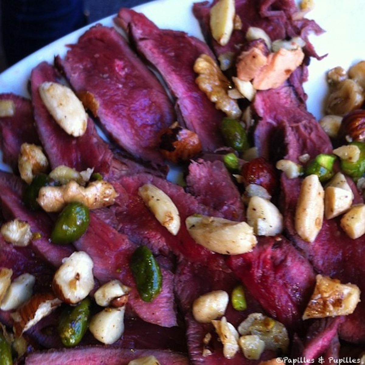 Carpaccio de magret aux fruits secs