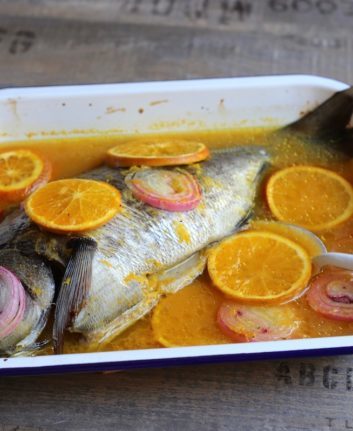 Daurade au four à l'orange et au citron