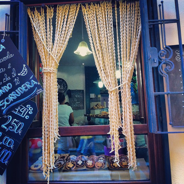 Tu n'as pas de rideau ? Ben si tu as des pâtes t'es sauvé ! #rideau #pates