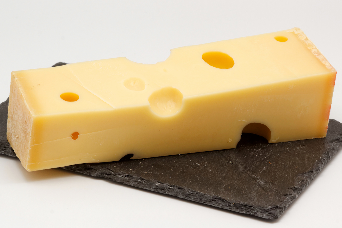 L'emmental - Quelles sont les caractéristiques de ce fromage et comment  cuisiner avec ?