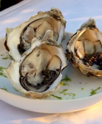 Huîtres au caviar