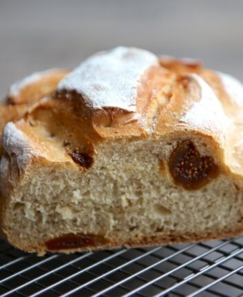 Pain aux figues en cocotte