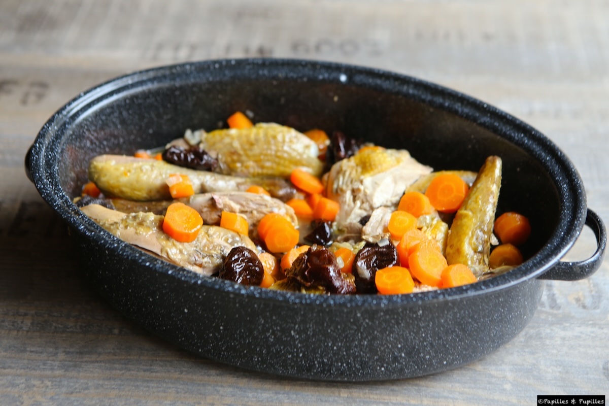 Pintade aux pruneaux et aux carottes