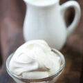 Crème-fraîche-©Nickola_Che-shutterstock
