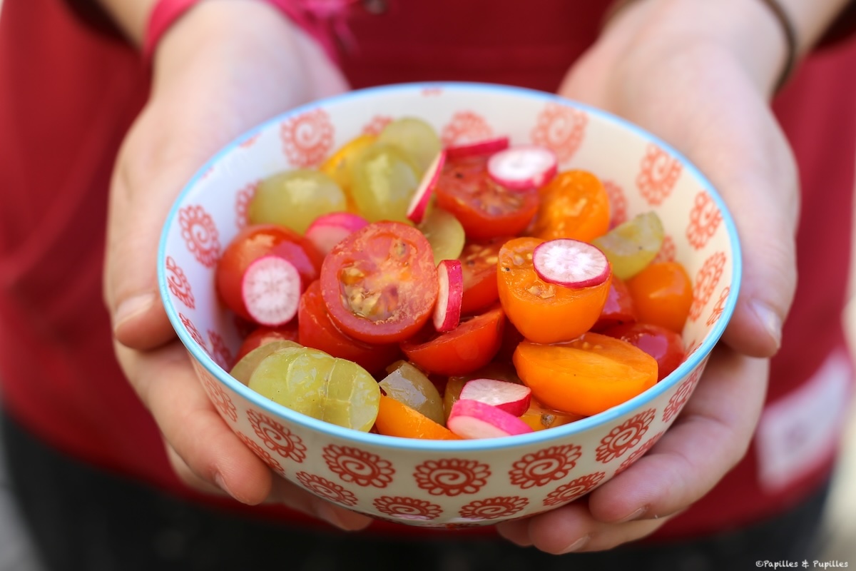 Salade de tomates cerises raisins et petits radis