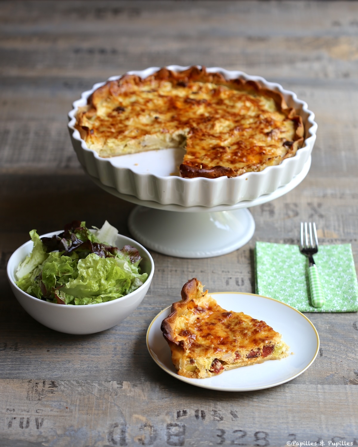 Tarte aux poireaux à la ricotta et au chorizo après cuisson