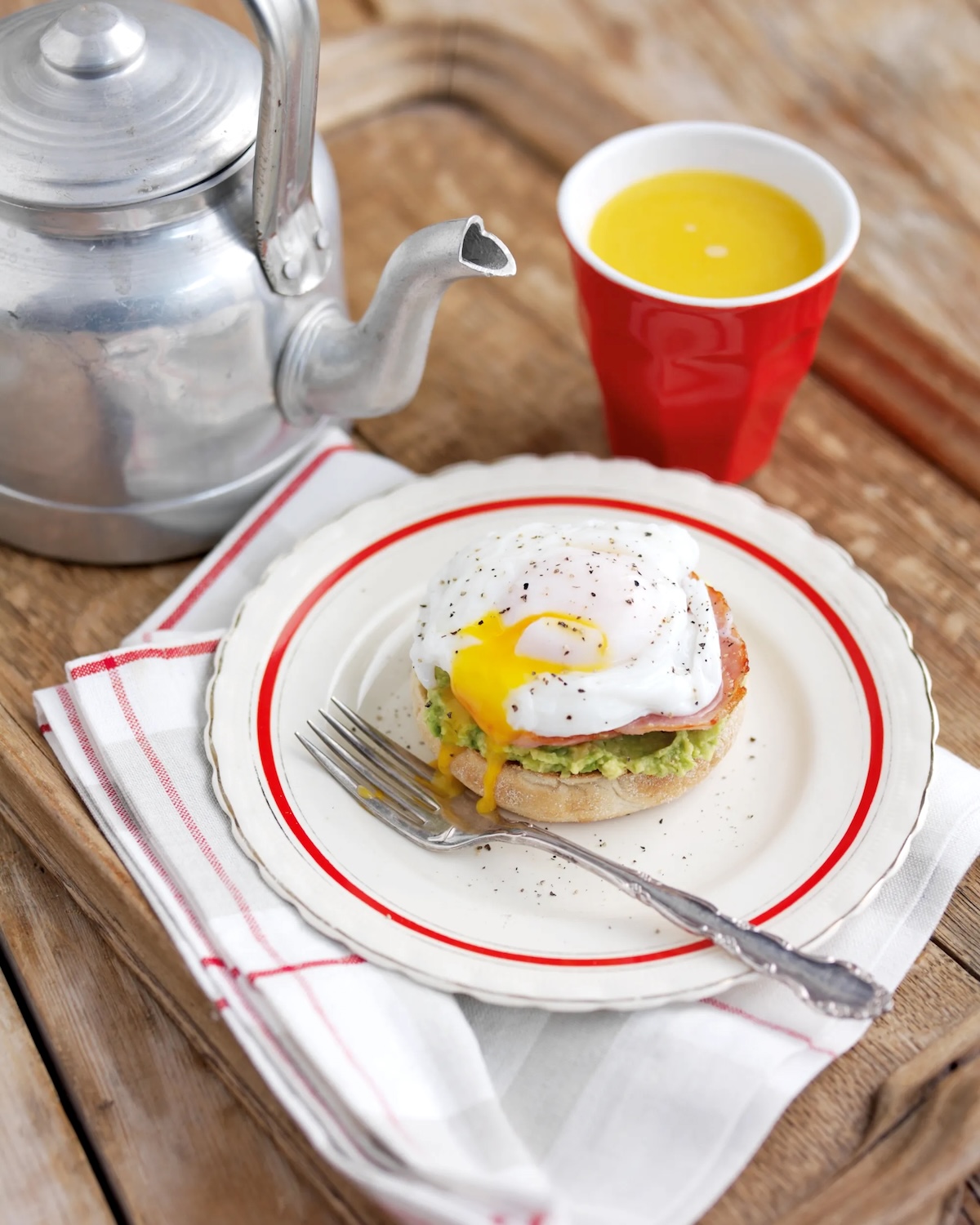 Oeuf Benedict à l'avocat Hass du Pérou