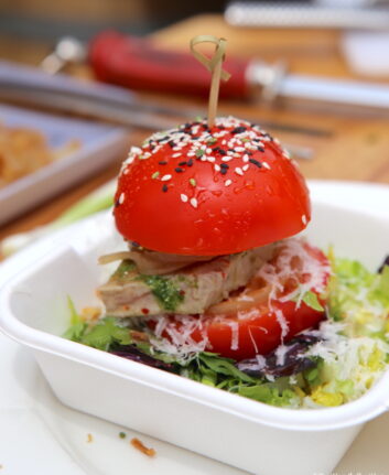 Tomates façon hamburger au thon mariné