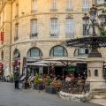 Où manger un dimanche à Bordeaux © Karissaa shutterstock