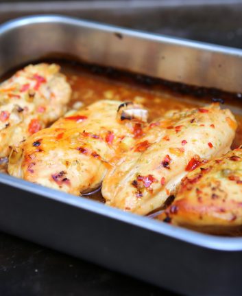 Poulet à la citronnelle et à la sauce pimentée