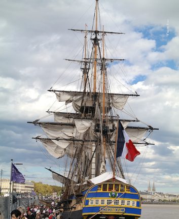 Hermione à quai, Bordeaux