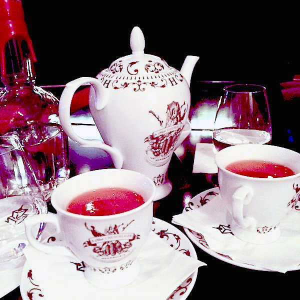 Tea time Punch ©Venla Männistö