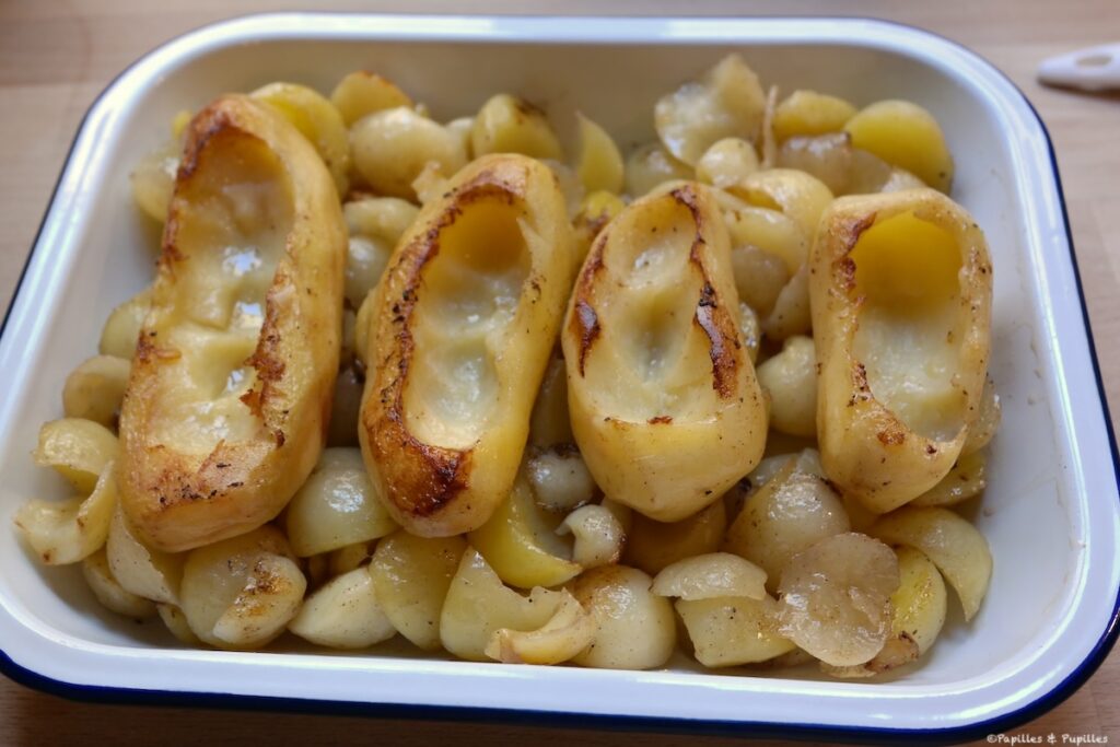 Sur le lit de pommes de terre