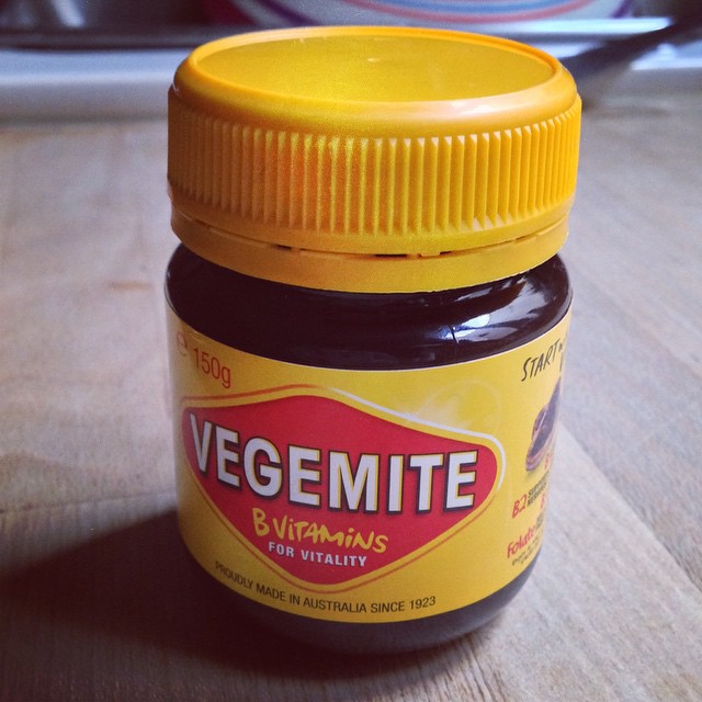 Je crois qu'il vous sera facile de deviner d'où viennent mes invitées :)