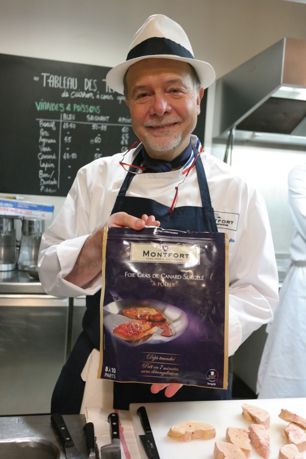 JeanLuc Danjou présentant le foie gras surgelé