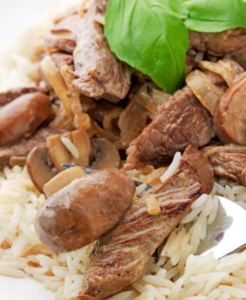 Boeuf Stroganoff