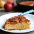 Gâteau au sirop d'érable et aux pommes
