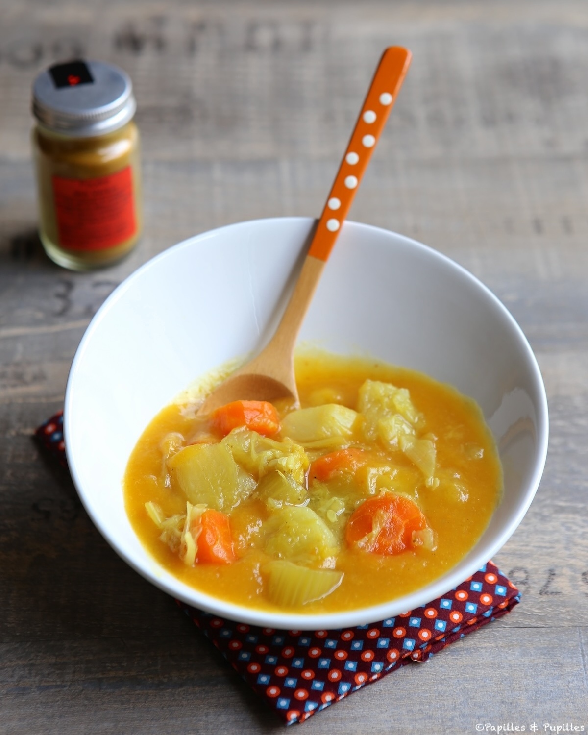 Soupe de légumes mi mixés mi morceaux