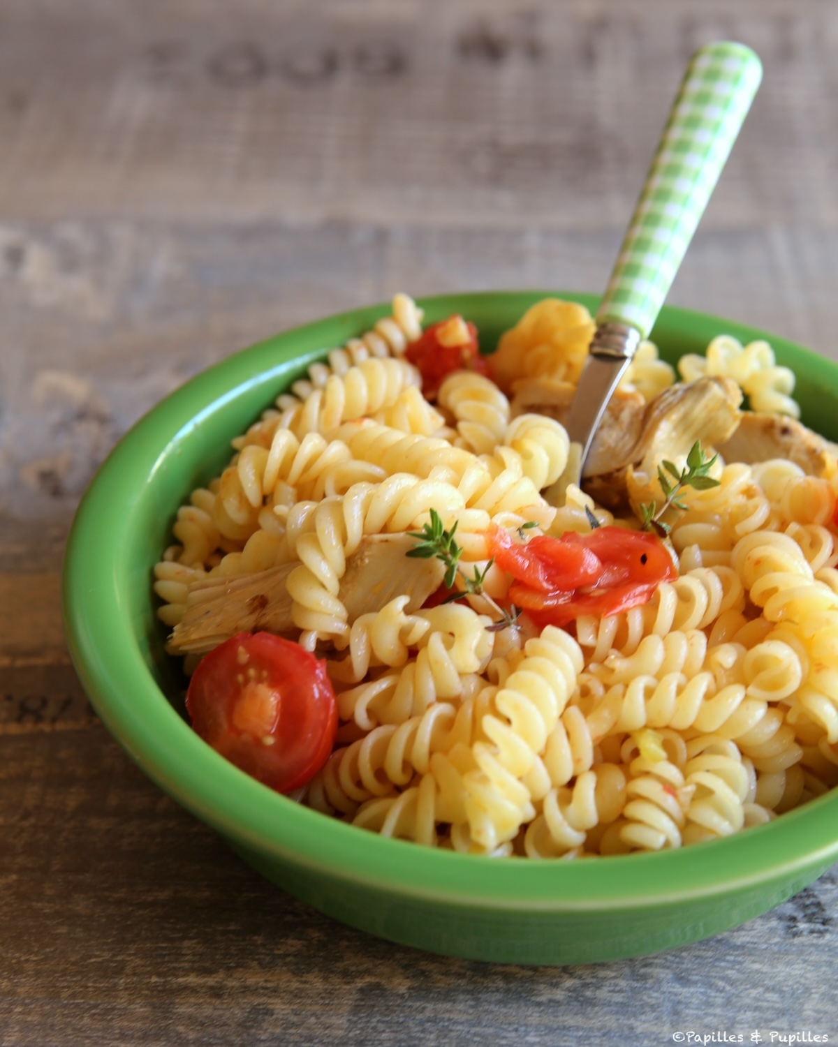 Pâtes aux tomates cerises et artichauts