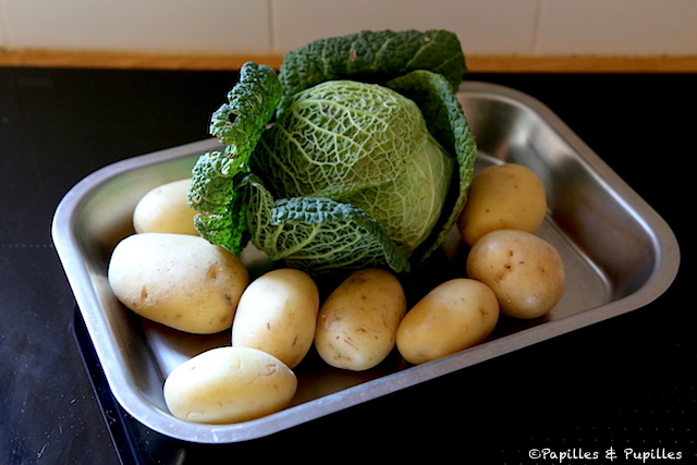 Poêlée de pommes de terre sautées et chou vert