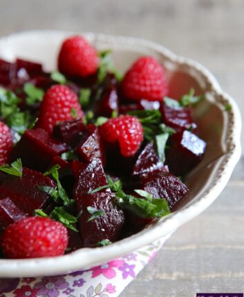 Salade de betteraves, framboises et persil