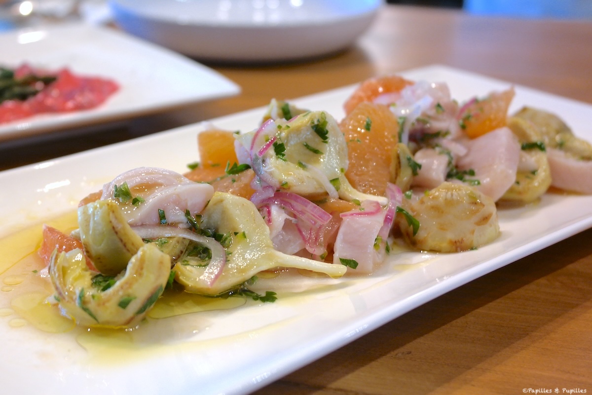 Salade de poisson mariné, artichauts et pamplemousses