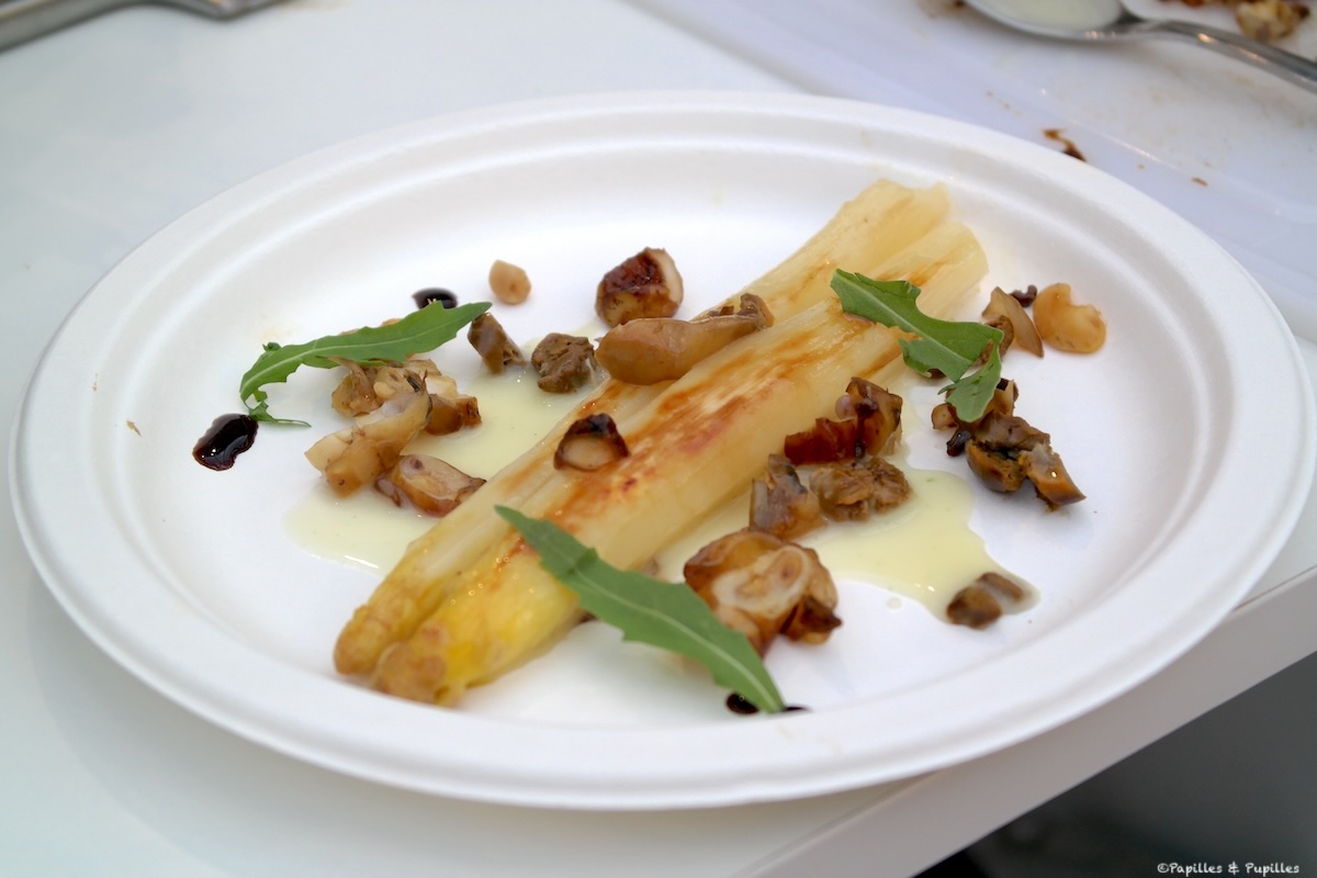 Asperges blanches des Landes, bulots et sauce Worcestershire