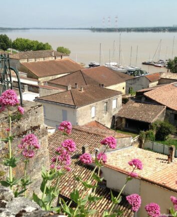 Bourg sur Gironde - La ville basse depuis la ville haute