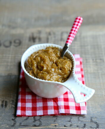 Compote à la rhubarbe et au gingembre