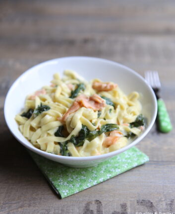 Tagliatelles aux épinards et saumon fumé