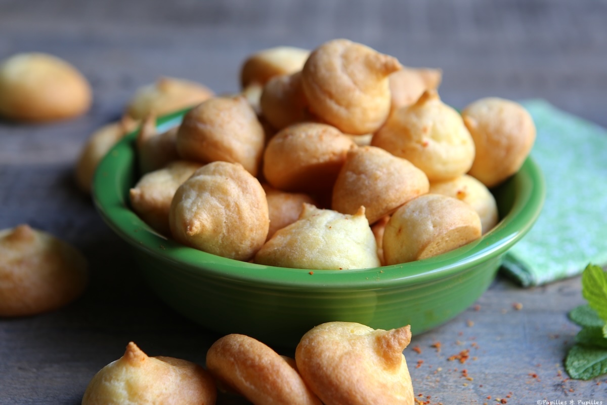 Chouquettes au Parmesan et au piment d'Espelette