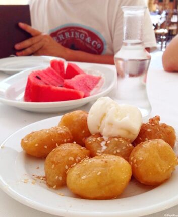 Pastèque, beignet, raki