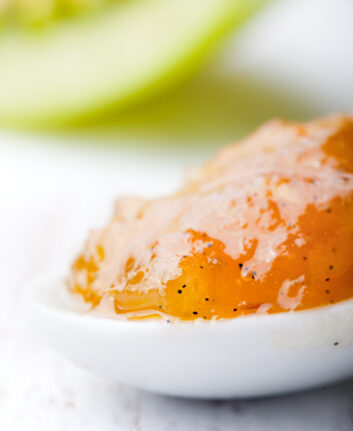 Chutney de tomates vertes ©Anne Pustynnikova Shutterstock