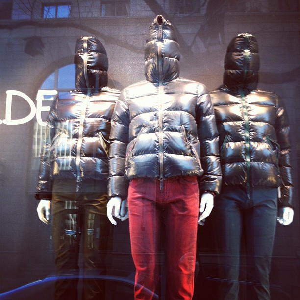 C est sympa t as chaud mais le problème c est que tu ne vois pas où tu marches... #ahem #fashion #montreal