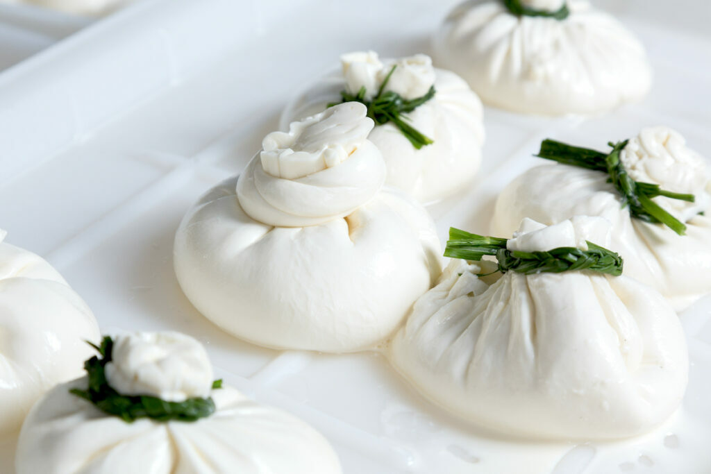 Burrata ©Kartinkin 77 Shutterstock