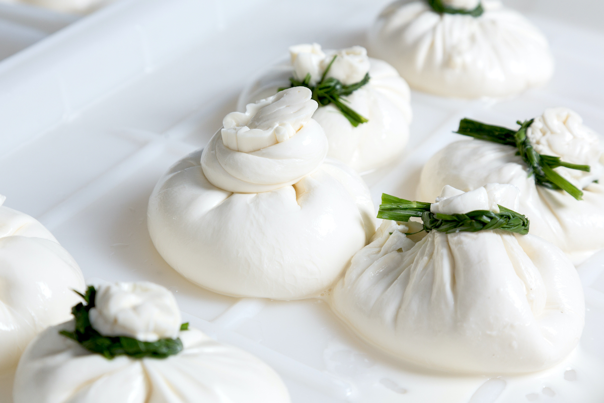 Burrata ©Kartinkin 77 Shutterstock