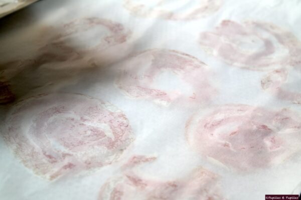 Couvrez de papier cuisson