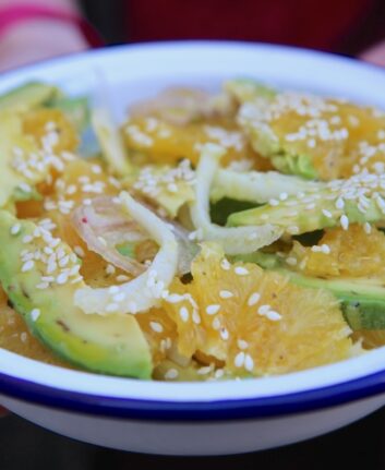 Salade d'avocat à l'orange au fenouil et au sésame