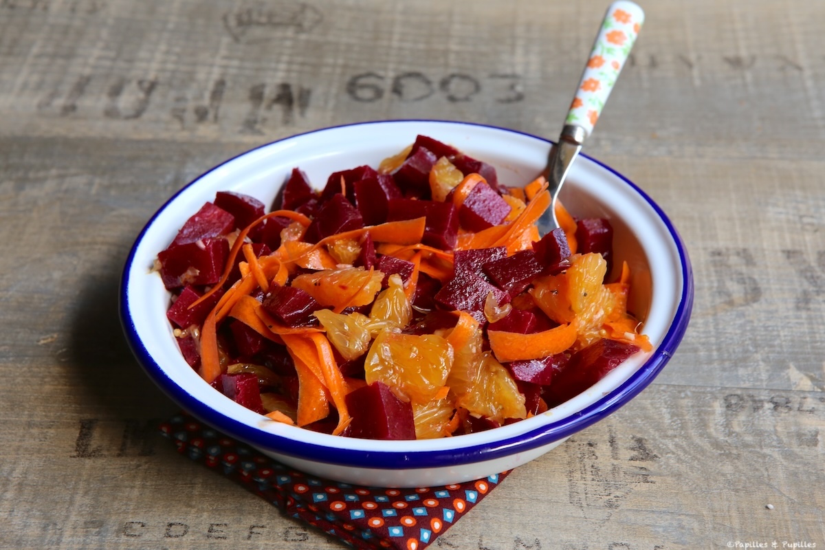 Salade de betteraves, oranges et carottes prête à servir