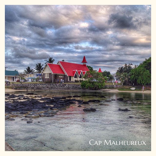 La si jolie église de Cap Malheureux #PrayForParis