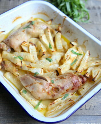 Cuisses de poulet rôties et bâtonnets de céleri au four