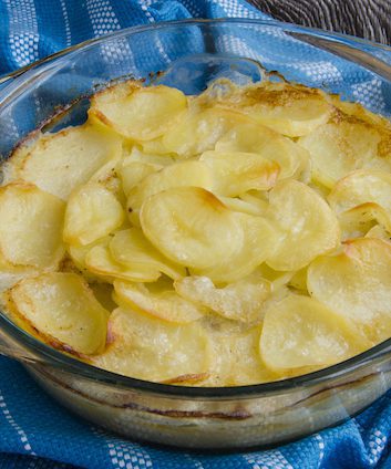 Gratin (c) Elizaveta Korobkova shutterstock