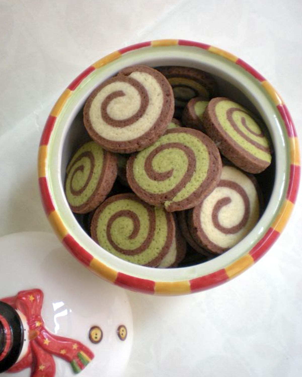 Sablés spirale vanille, chocolat et matcha (sans oeufs)