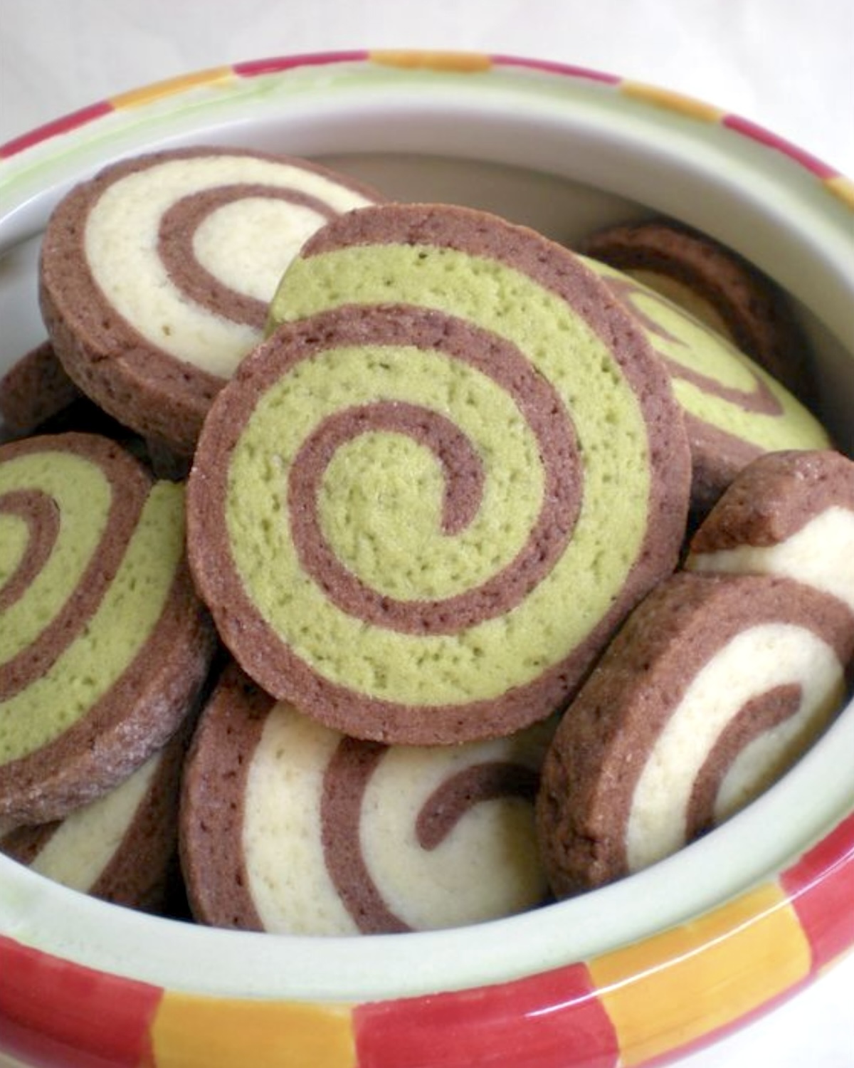 Sablés spirale vanille, chocolat et matcha (sans oeufs)